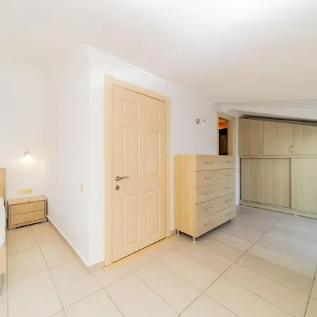 Villa Central Villa With Garden And Pool In Kemer