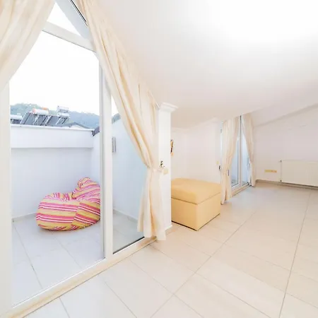 Villa Central Villa With Garden And Pool In Kemer *